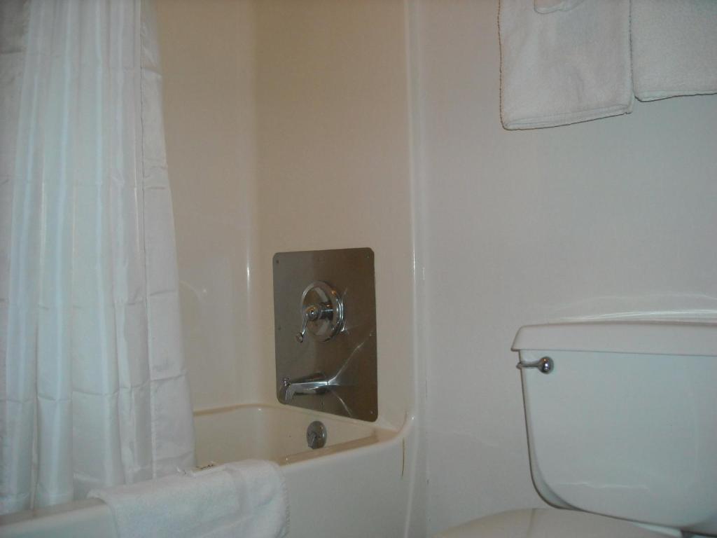 Red Carpet Inn Greensboro Quarto foto